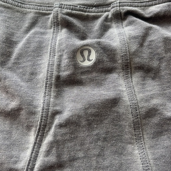 lululemon gray muscle tank - Picture 3 of 3